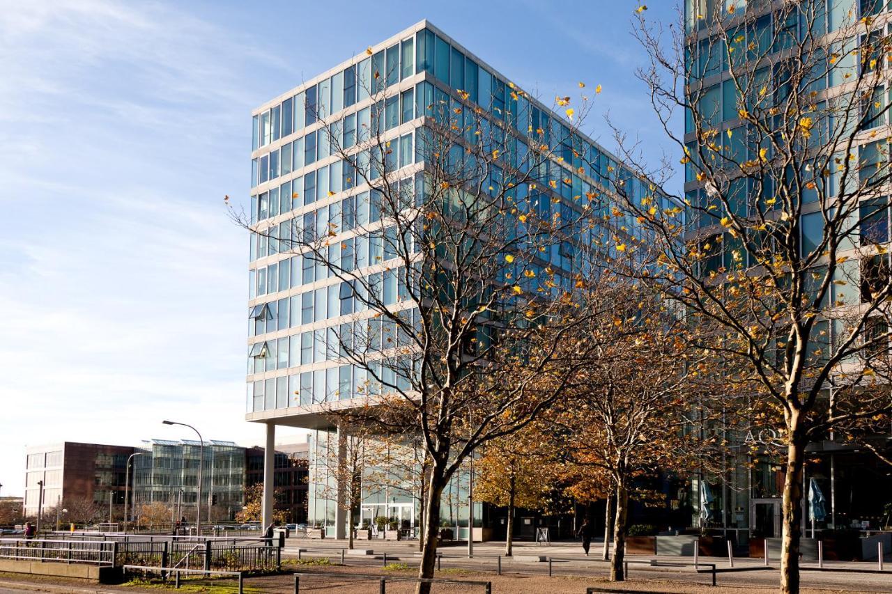2 Bedroom 2 Bathroom Apartment In Central Milton Keynes With Free Parking And Smart Tv - Contractors, Relocation, Business Travellers 外观 照片