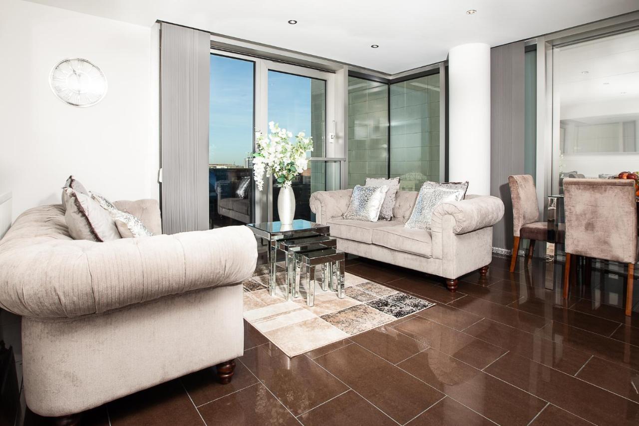 2 Bedroom 2 Bathroom Apartment In Central Milton Keynes With Free Parking And Smart Tv - Contractors, Relocation, Business Travellers 外观 照片