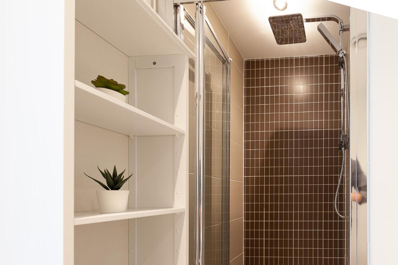 2 Bedroom 2 Bathroom Apartment In Central Milton Keynes With Free Parking And Smart Tv - Contractors, Relocation, Business Travellers 外观 照片